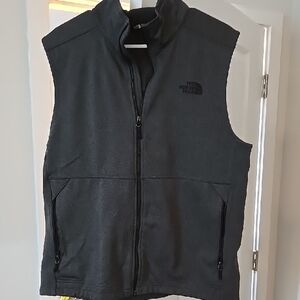 The North Face Men's Gray Vest